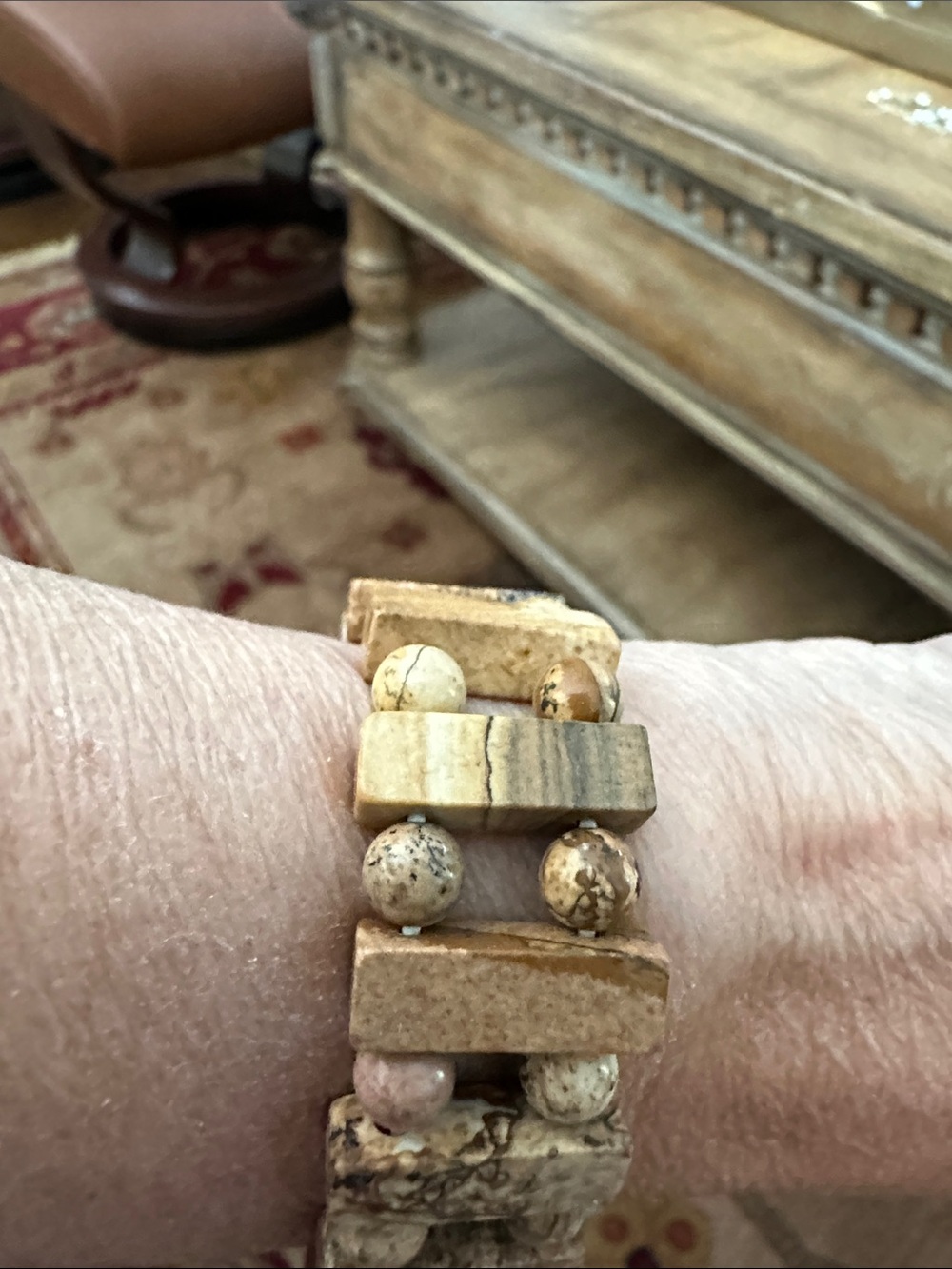Earth-Tone Natural Stone Stretch Bracelet in Beige and Cream - Picture 3 of 4